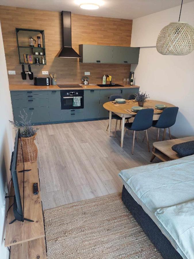 Apartman Besen 304 Bešeňová エクステリア 写真